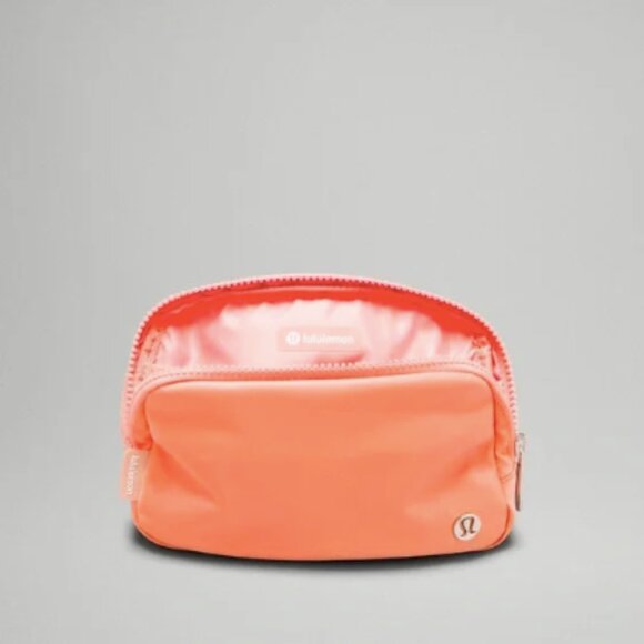 Lululemon Micro Belt Bag – Hot Heat Orange – NWT, Rare Color - Picture 3 of 7